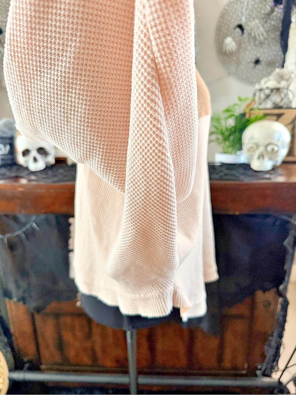 Hem & Thread Color-Block Waffle Knit Top - Picture 8 of 10